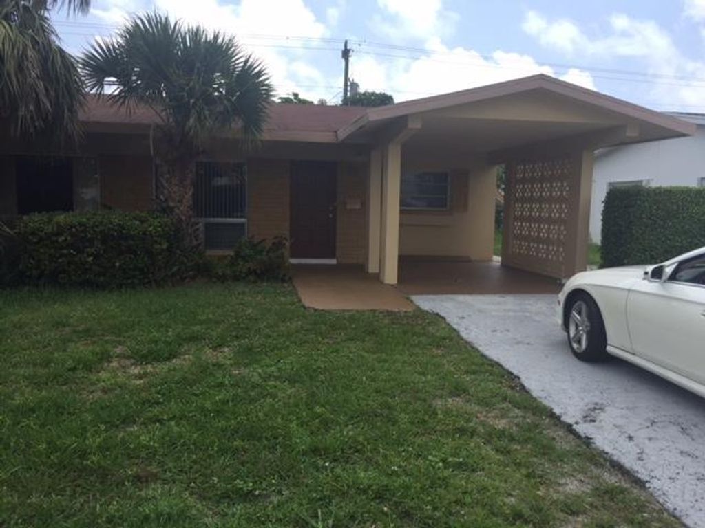 2726 NE 5th Avenue, Boca Raton, FL 33431