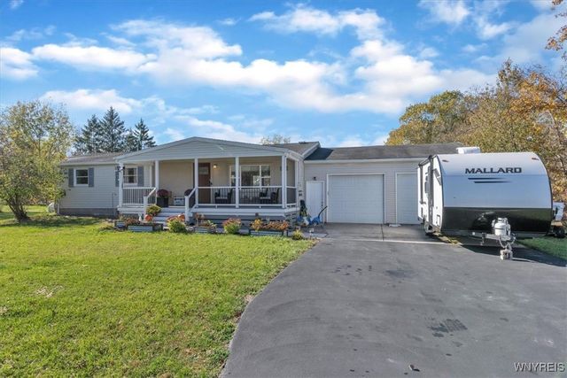 6674 Wisterman Road, Lockport Town, NY 14094