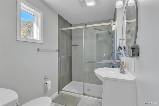 6674 Wisterman Road, Lockport Town, NY 14094