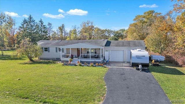 6674 Wisterman Road, Lockport Town, NY 14094
