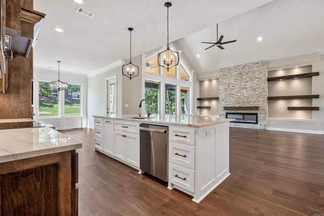 32 Asombroso Lane, Hot Springs Village, AR 71909