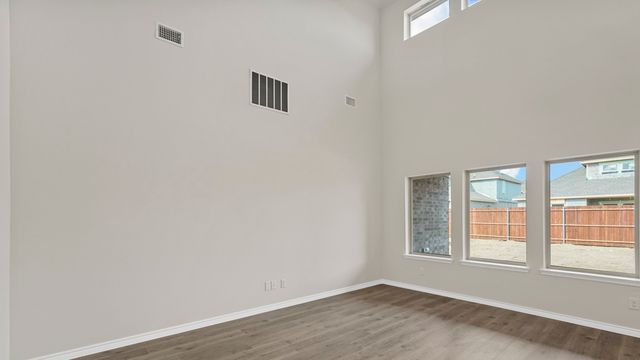 9115 Prairie Run Lane, Garland, TX 75043