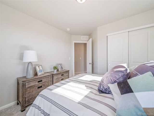 46597 Sunflower Lane, Bennett, CO 80102