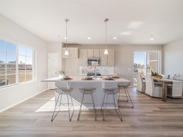 46597 Sunflower Lane, Bennett, CO 80102