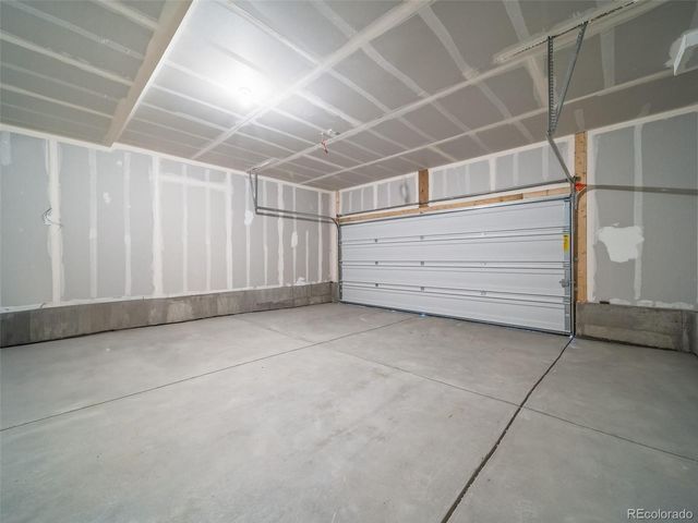 46597 Sunflower Lane, Bennett, CO 80102