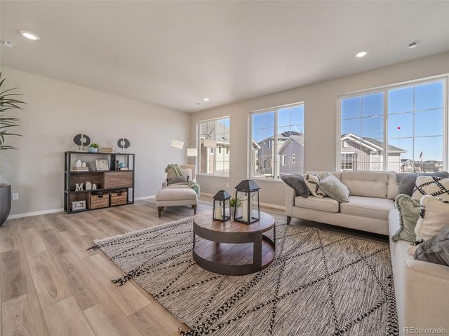 46597 Sunflower Lane, Bennett, CO 80102