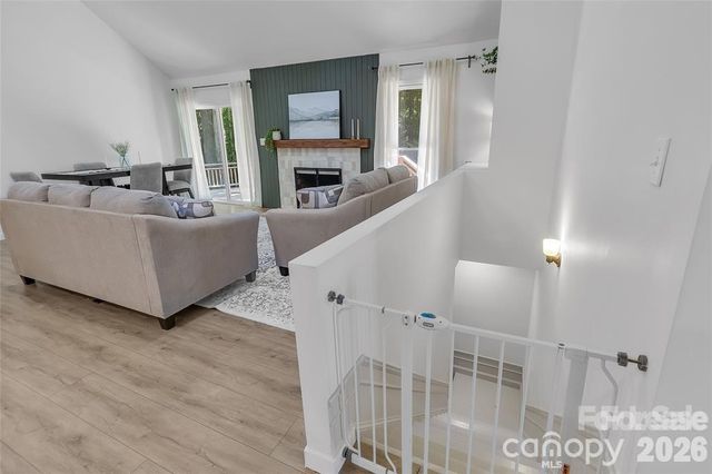 128 Spencer Woods Drive, Dallas, NC 28034