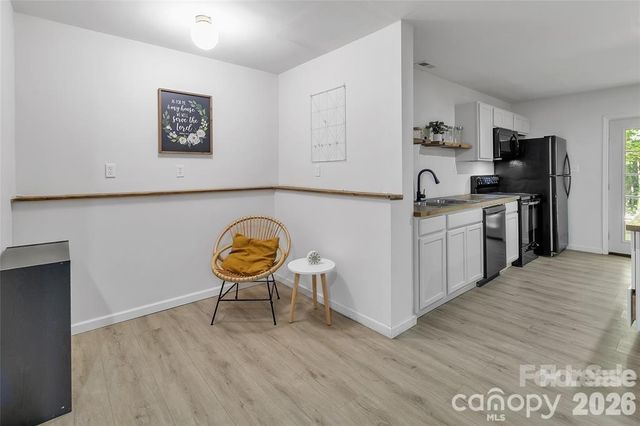 128 Spencer Woods Drive, Dallas, NC 28034