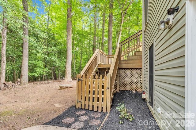 128 Spencer Woods Drive, Dallas, NC 28034