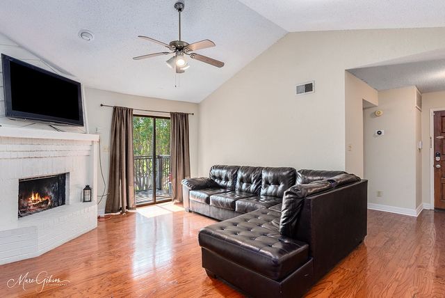 3100 Fairfield Avenue 14 C, Shreveport, LA 71104