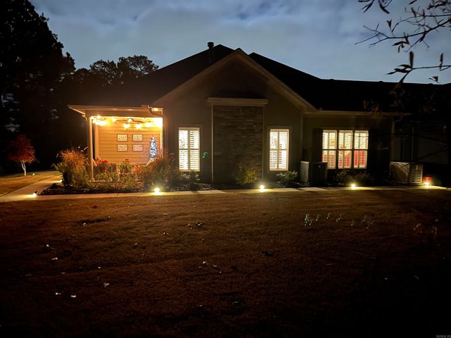 273 Mountain Terrace Circle, Maumelle, AR 72113