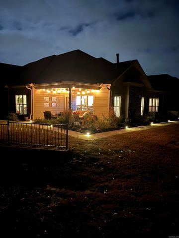 273 Mountain Terrace Circle, Maumelle, AR 72113