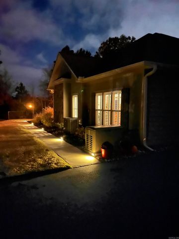273 Mountain Terrace Circle, Maumelle, AR 72113