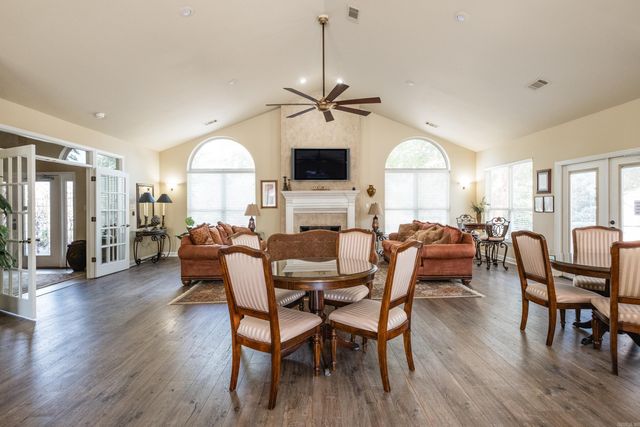 273 Mountain Terrace Circle, Maumelle, AR 72113