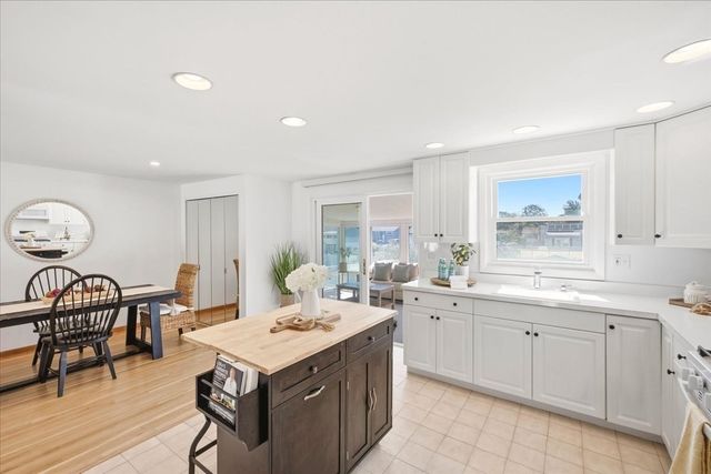 5 Moreau St, Stoughton, MA 02072