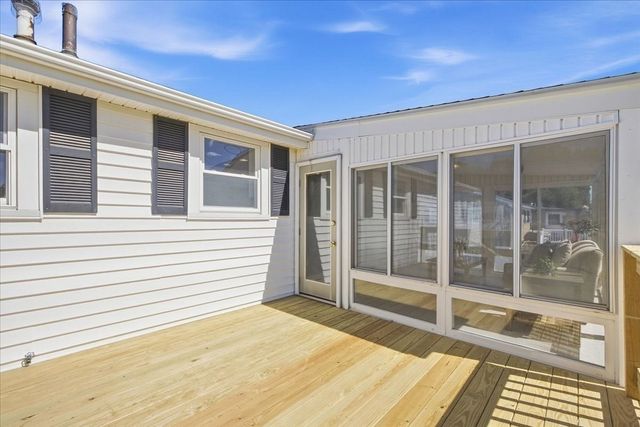 5 Moreau St, Stoughton, MA 02072