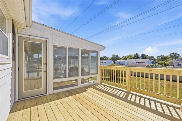 5 Moreau St, Stoughton, MA 02072