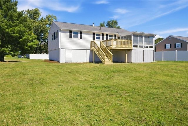 5 Moreau St, Stoughton, MA 02072