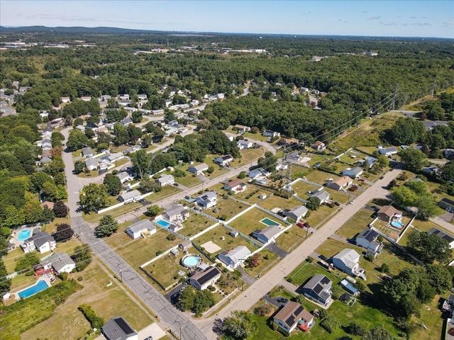 5 Moreau St, Stoughton, MA 02072