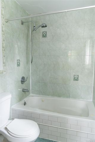 3115 Fenton Avenue, Bronx, NY 10469