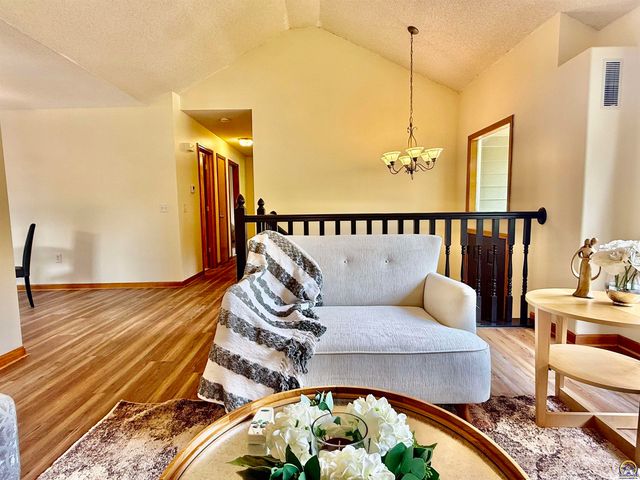 33124 W 87th Terr, De Soto, KS 66018