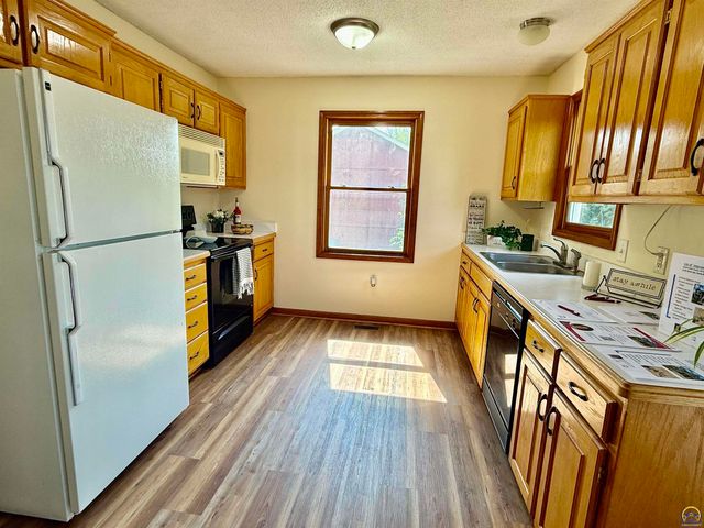 33124 W 87th Terr, De Soto, KS 66018