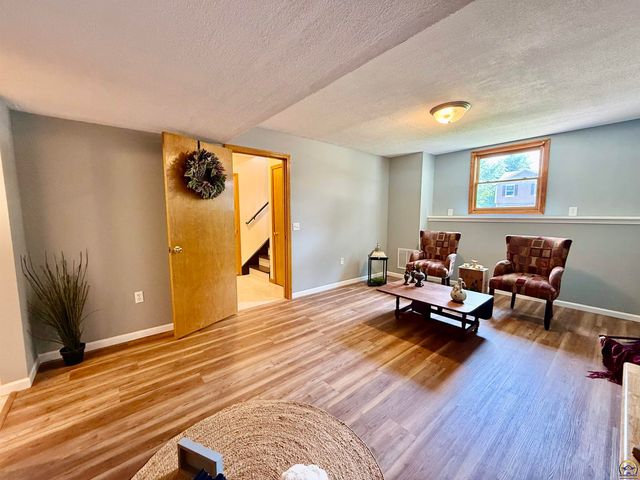 33124 W 87th Terr, De Soto, KS 66018