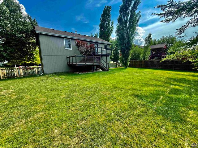 33124 W 87th Terr, De Soto, KS 66018