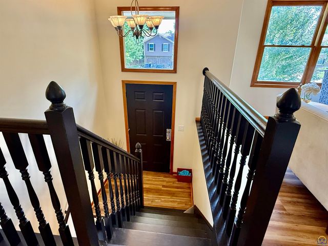 33124 W 87th Terr, De Soto, KS 66018