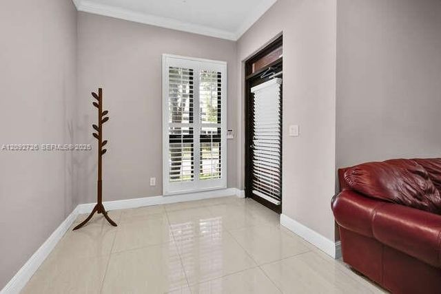 8395 SW 73rd Avenue 104, Miami, FL 33143