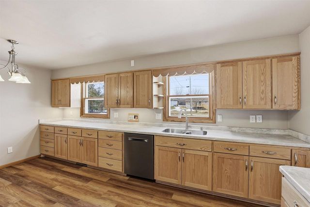 1894 SUSAN AVENUE, Neenah, WI 54956