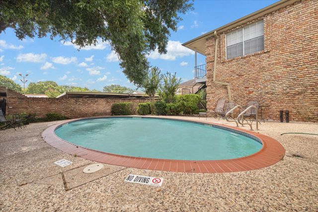 6401 Skyline Drive 28, Houston, TX 77057