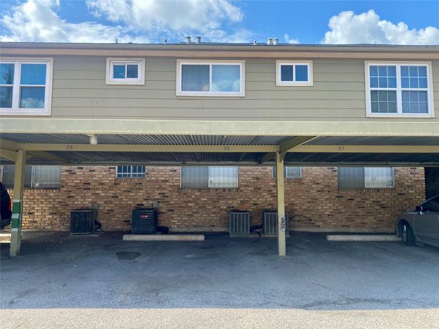 6401 Skyline Drive 28, Houston, TX 77057