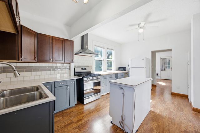 1111 8th Avenue N, Fargo, ND 58102