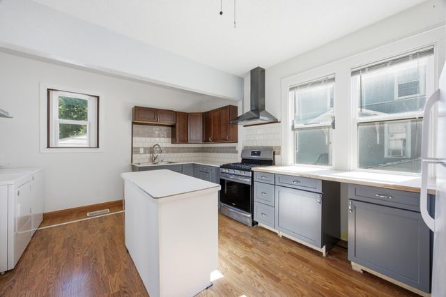 1111 8th Avenue N, Fargo, ND 58102