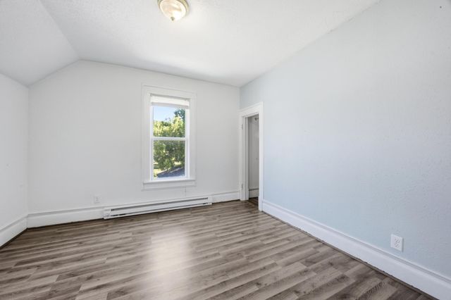 1111 8th Avenue N, Fargo, ND 58102