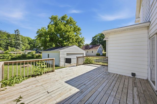 1111 8th Avenue N, Fargo, ND 58102