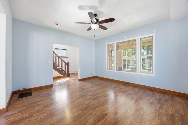 1111 8th Avenue N, Fargo, ND 58102