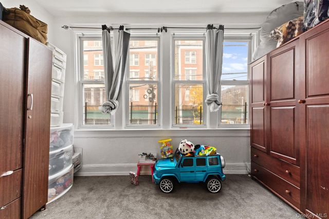 953 Rhinelander Avenue, Bronx, NY 10462