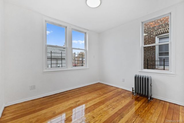 953 Rhinelander Avenue, Bronx, NY 10462