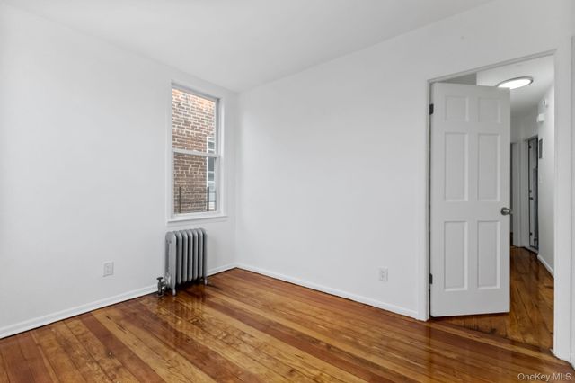 953 Rhinelander Avenue, Bronx, NY 10462