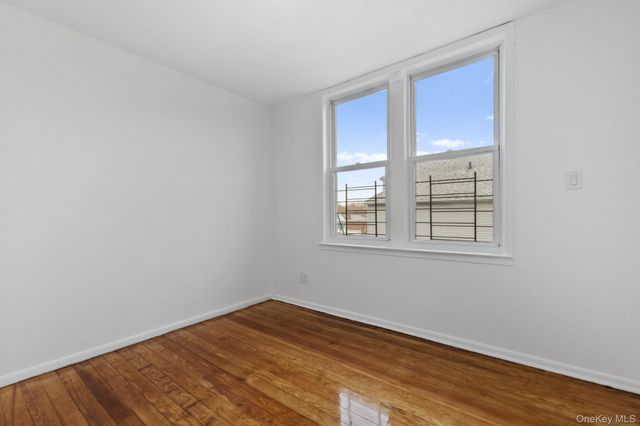 953 Rhinelander Avenue, Bronx, NY 10462