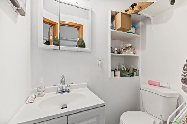 953 Rhinelander Avenue, Bronx, NY 10462