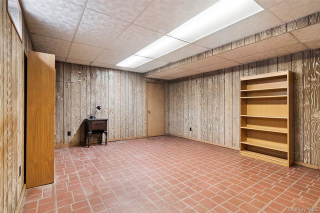 6422 136th Street, Flushing, NY 11367