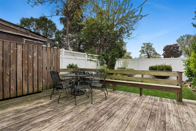 6422 136th Street, Flushing, NY 11367