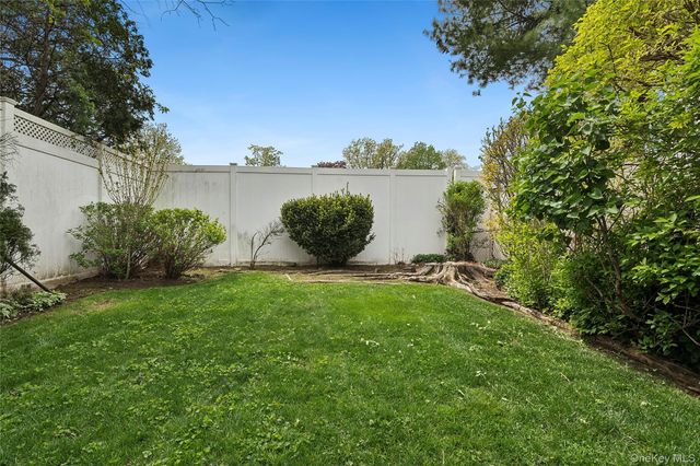 6422 136th Street, Flushing, NY 11367