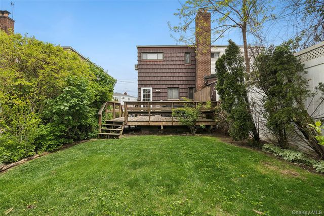 6422 136th Street, Flushing, NY 11367