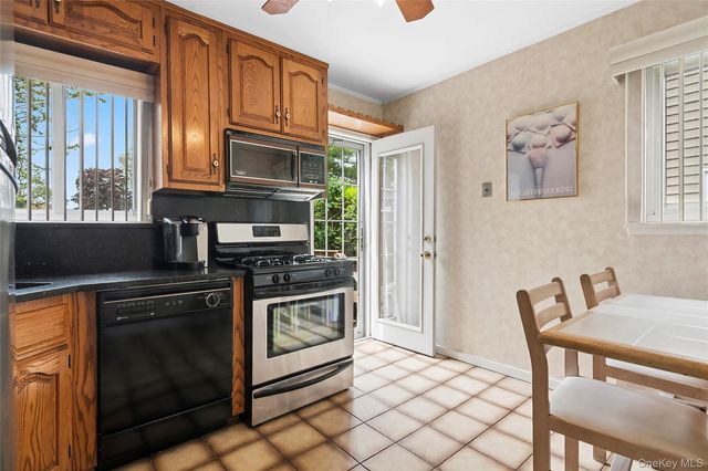 6422 136th Street, Flushing, NY 11367