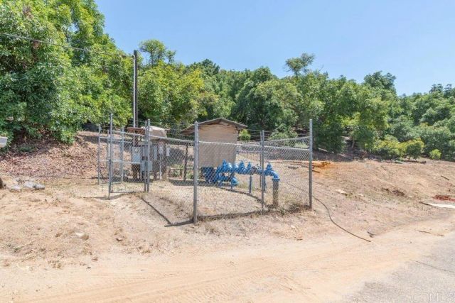 3135 E Valley Parkway, Escondido, CA 92027