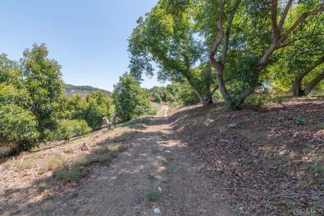 3135 E Valley Parkway, Escondido, CA 92027